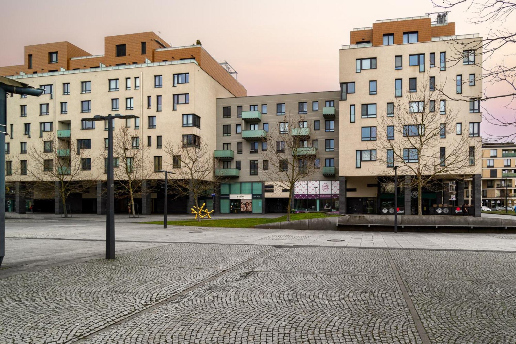 Bnb New Beautiful Apartment In The Center Of Ostrava With Option Garage Parking Exterior photo